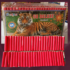 4" - 56 DELUXE CRACKERS 4" - 56 DELUXE CRACKERS